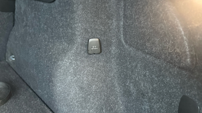 Volvo Xc40 2.0 B4P R DESIGN 5dr Auto Petrol Estate